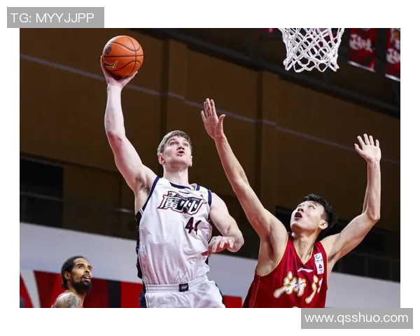 西汉姆与哈德斯联队精彩对决直播全程回顾与分析